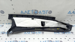 Накладка проема двери задней левой VW Passat b8 16-19 USA черная, царапины