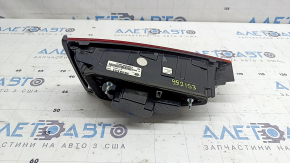 Lampă LED capotă portbagaj dreapta Audi A3 8V 17-20 4d, sticlă spartă, crăpată