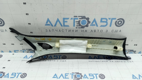 Накладка передней стойки верхняя левая Audi A3 8V 15-20 4d черная, царапины