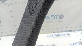 Накладка передней стойки верхняя левая Audi A3 8V 15-20 4d черная, царапины