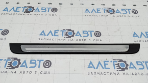 Ornament prag ușă stânga față exterioară pentru Audi A3 8V 17-20 4d, negru cu inserție cromată, zgârieturi, lovituri