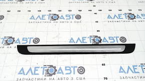 Ornament prag ușă dreapta față pentru Audi A3 8V 17-20 4p, negru cu inserție cromată, zgârieturi