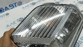 Поворотник левый Ford Escape MK3 17-19 рест, белый с птф, песок, сломано крепление