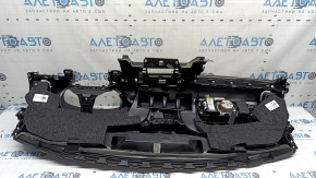Торпедо передняя панель с AIRBAG Audi A3 8V 17-20 4d, AWD, черная под active display