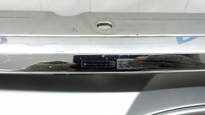 Решетка радиатора grill Ford Escape MK3 17-19 рест, серая, с хромом, с эмблемой, тычки