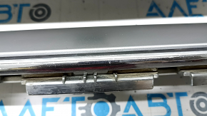 Решетка радиатора grill Ford Escape MK3 17-19 рест, серая, с хромом, с эмблемой, тычки
