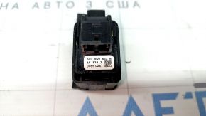 Кнопка открывания крышки багажника Audi A3 8V 17-20 черная с накладкой