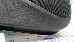 Обшивка двери карточка задняя левая Audi A3 8V 15-20 4d, 5d, черная, кожа, подлокотник кожа черная, с пищалкой, серый молдинг,  царапины