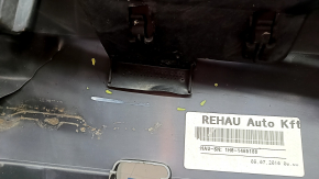 Bara spate nefinisată Audi A3 8V 17-20 fără senzori de parcare, gri, fără mufă, rupturi, suport crăpat, suport nelipit, fragmente lipsă, zgârieturi