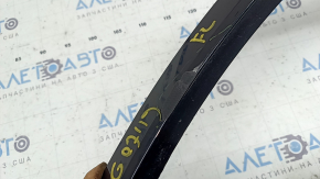 Ornament arc aripă față stânga BMW X7 G07 19-22 negru, zgârieturi, uzat