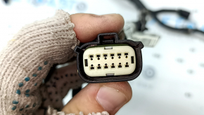 Cablaj bara spate Ford Escape MK3 17-19, suport pentru 6 senzori de parcare, pentru bara de remorcare și senzor de deschidere portbagaj acționat cu piciorul, conectorul barei de remorcare este oxidat