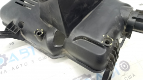 Кронштейн блока ECU Ford Escape MK3 17-19 нет закладных, надломано крепление