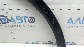 Ornament aripă spate stânga BMW X7 G07 19-26 negru, suportul a fost desprins