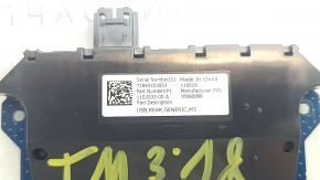 Conector USB AUX Tesla Model 3 18-23