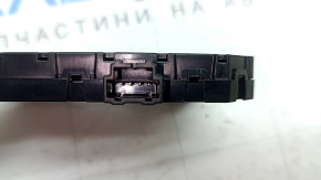 Conector USB AUX Tesla Model 3 18-23