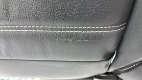 Spatele rândului de scaune din spate, al doilea rând, stânga, Ford Escape MK3 13-19, piele neagră, cu centură și cotieră, îndoită, uzată, necesită curățare