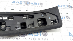 Ornament prag ușă spate dreapta BMW X7 G07 19-26 Negru pentru 6 locuri, zgârieturi, necesită curățare