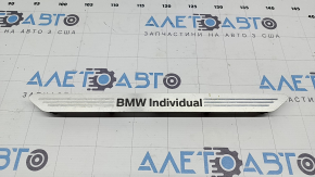 Inserție prag ușă stânga față BMW X7 G07 19-26 cromat cu iluminare din spate, individual, zgârieturi, denivelări