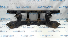 Subcadrul spate al modelului Ford Escape MK3 13-19 AWD este ruginit, 2 lonje sunt rupte, 2 lonje au microfisuri