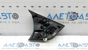 Stop interior, capotă portbagaj dreapta, Nissan Rogue 14-16, contact cu apa