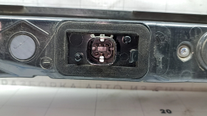Zgârieturi la lumina centrală a hayonului la Chevrolet Equinox EV 24-26