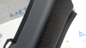 Ornamentele de deschidere a portbagajului Chevrolet Equinox EV au 24-26 zgârieturi