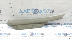Ornament prag ușă spate stânga Toyota Camry v40 07-11 bej, plastic albit, zgârieturi, necesită curățare
