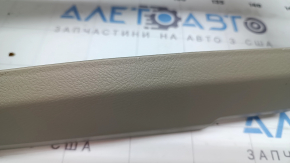 Накладка торпеды колени водителя Toyota Camry v40 07-11 бежевая , под 2 кнопки, царапины