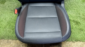 Сиденье водительское Chevrolet Equinox EV 24-26 черная кожа, красная, синяя и серая строчка, с airbag, электро, с подогревом