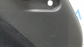 Ornament arc dreapta Jeep Cherokee KL 19-23 negru, din fetru, sub capacul electric, zgârieturi, plastic alb, necesită curățare