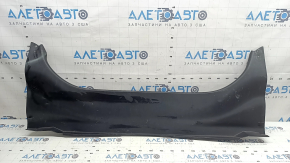 Ornamentul de la deschiderea portbagajului pentru Toyota Camry v40 07-11 este negru, uzat, îndoit, plasticul s-a albit
