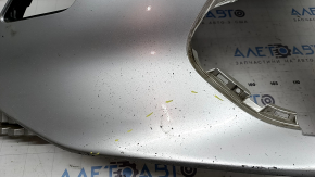 Бампер передний голый левый Toyota Prius 50 Prime 17-22 без парктроников, серебро, треснуто крепление, сколы, затерт