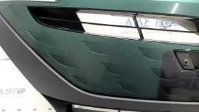 Grila radiatorului pentru un Toyota Prius 50 Prime 17-19 fără senzori de parcare este crăpată, ciobită, iar suportul este spart