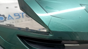 Grila radiatorului pentru un Toyota Prius 50 Prime 17-19 fără senzori de parcare este crăpată, ciobită, iar suportul este spart