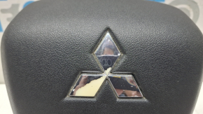 Подушка безопасности airbag в руль водительская Mitsubishi Outlander 22-26 черная, отошел хром, царапина