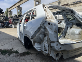Четверть крыло задняя левая Jeep Cherokee KL 14-23 на кузове, белая