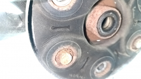 Arborele cardanic Audi A3 8V 15-20 4d, 5d este ruginit, are microfisuri pe cuplaje
