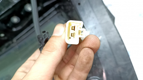 Дверь багажника голая со стеклами Toyota Prius 50 Prime 17-22 серебро 1F7, царапины на стекле