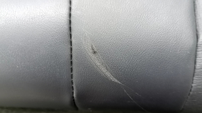 Spătar banchetă spate, rândul 2, stânga, Nissan Rogue 21-22, piele neagră cu curea neagră, zgârieturi, necesită curățare