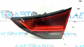 Lampă hayon dreapta interior Nissan Rogue 21-26 halogen + LED, zgârieturi