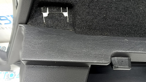 Ornament arc dreapta Nissan Rogue 21-26 negru, sub podea solidă, fabricat în SUA, zgârieturi