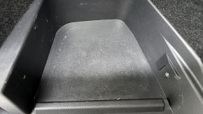 Ornament arc dreapta Nissan Rogue 21-26 negru, sub podea solidă, fabricat în SUA, zgârieturi