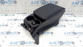 Cotieră consolă spate și suporturi pahare Toyota Prius 50 Prime 17-19 material textil negru, zgârieturi