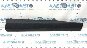 Ornament ușă dreapta față inferioară Nissan Rogue 21-25, structură, elemente de fixare rupte, îndoită, zgârieturi