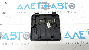 Заглушка обшивки двери багажника Nissan Rogue 21-26 большая, черная, царапины