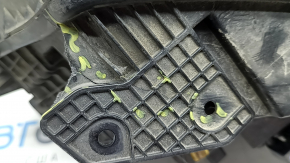 Ansamblu far dreapta față Chevrolet Equinox EV 24-26 cu unitate, fragment de fixare lipsă, fisură la fixare