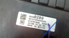 Ansamblu far dreapta față Chevrolet Equinox EV 24-26 cu unitate, fragment de fixare lipsă, fisură la fixare