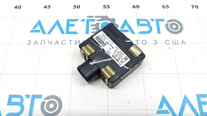 Suport defect pentru senzorul de unghi mort BSM dreapta Audi Q3 83A 19-25
