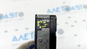 Suport defect pentru senzorul de unghi mort BSM dreapta Audi Q3 83A 19-25