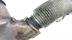Țeava de eșapament cu convertor catalitic VW Passat b8 16-19 USA 2.0T are o plasă ruptă